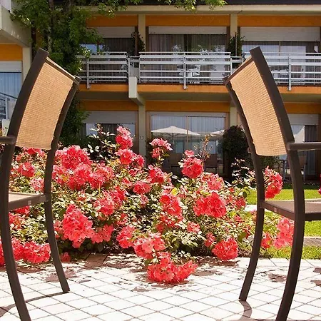 Lido International Hotel