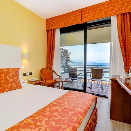 Lido International Hotell 4*